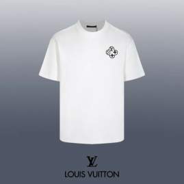 Picture of Louis Vuitton T Shirts Short _SKULVXS-LmptxL01376815